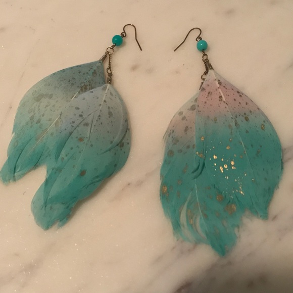 Jewelry - NWOT feather earrings